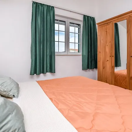 Jadranka Appartamento Ražanj